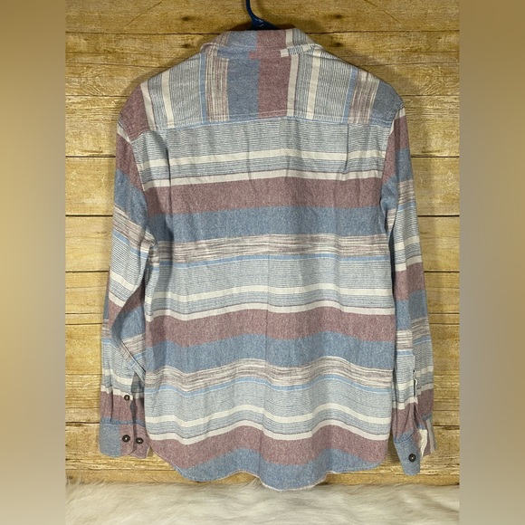 Tommy Bahama Mens Long Sleeve Button Up Shirt sz M Soft Cotton Flannel Striped - Picture 3 of 7